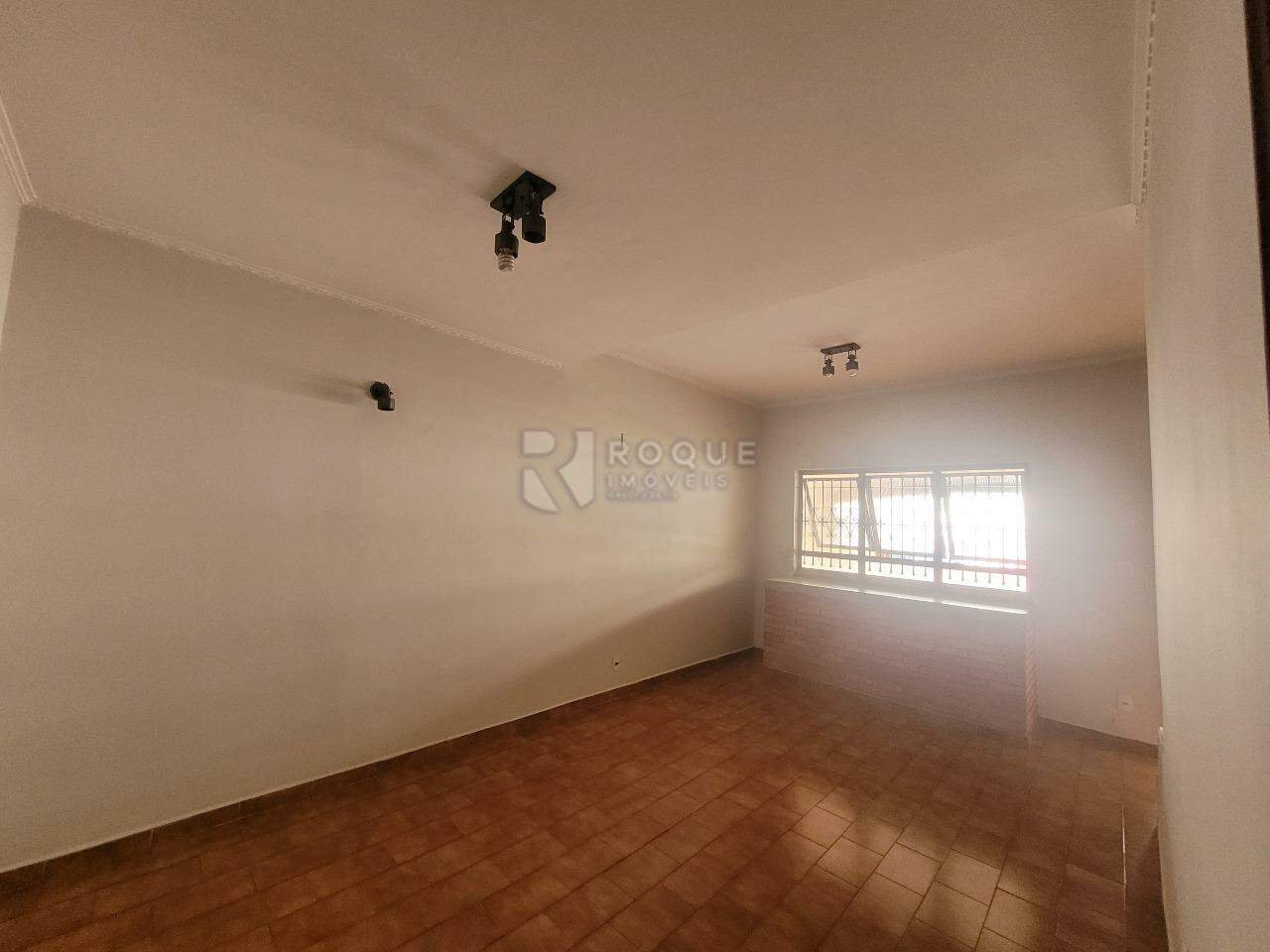 Casa Residencial à venda no bairro Centro: Sala