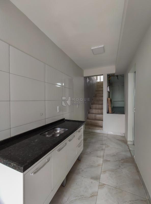 Casa Residencial para aluguel no bairro Jardim Planalto: Cozinha subsolo 