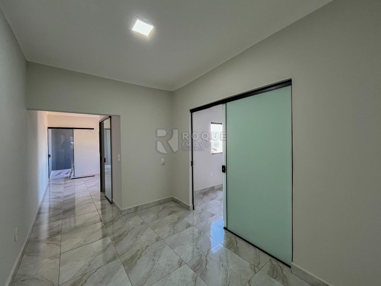 Casa Residencial para aluguel no bairro Jardim Planalto: Hall / Dormitório 3