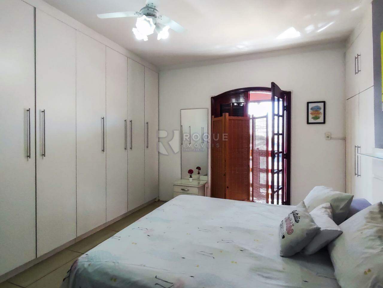 Casa Residencial à venda no bairro Residencial Fenix: SUÍTE