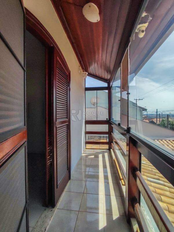 Casa Residencial à venda no bairro Residencial Fenix: SACADA DA SUÍTE