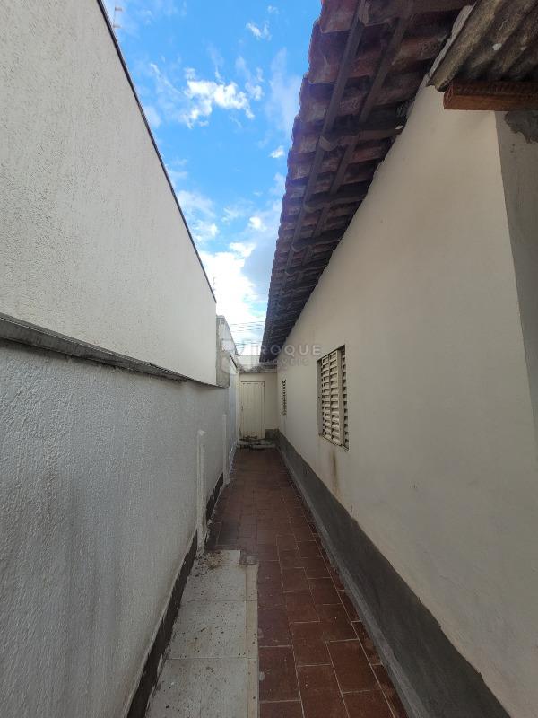 Casa Residencial para aluguel no bairro Cidade Jardim: Quintal