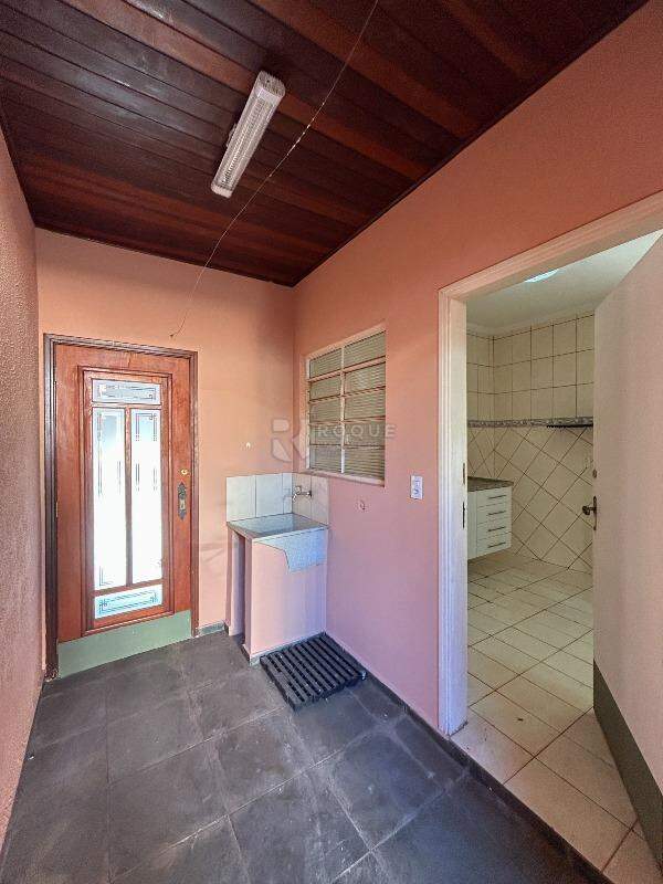 Casa Residencial para aluguel no bairro Jardim Santo André: Área de serviço 