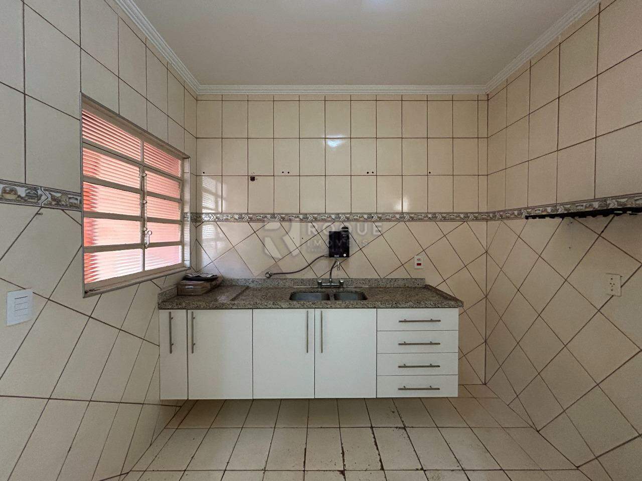 Casa Residencial para aluguel no bairro Jardim Santo André: Cozinha 