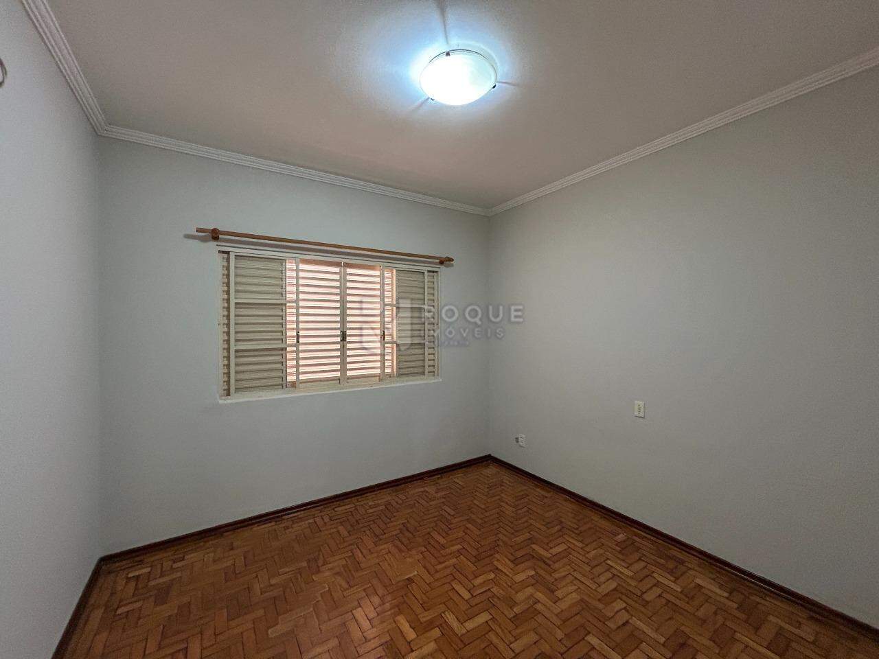 Casa Residencial para aluguel no bairro Jardim Santo André: Dormitório 2 suíte