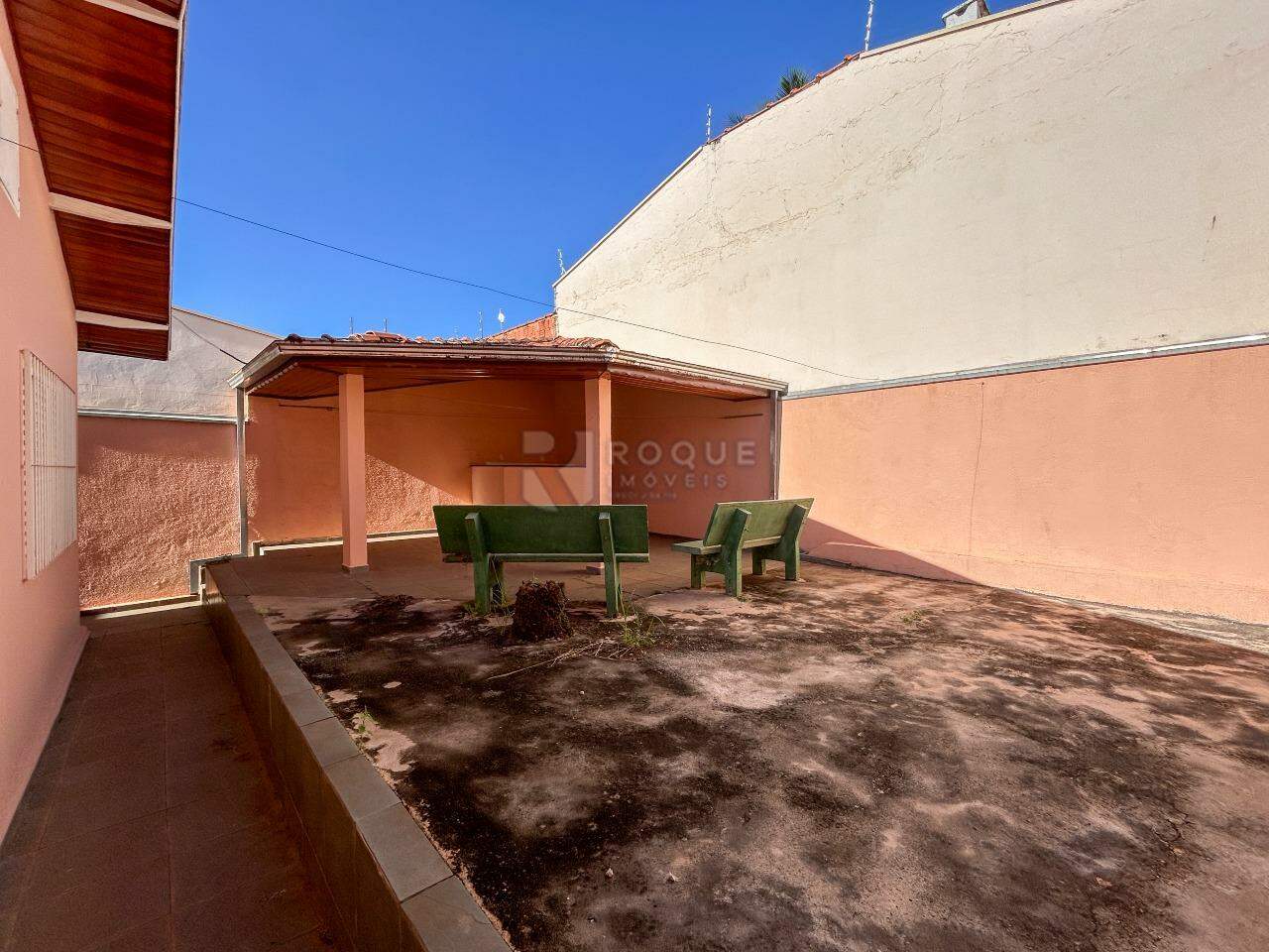 Casa Residencial para aluguel no bairro Jardim Santo André: Fundo 