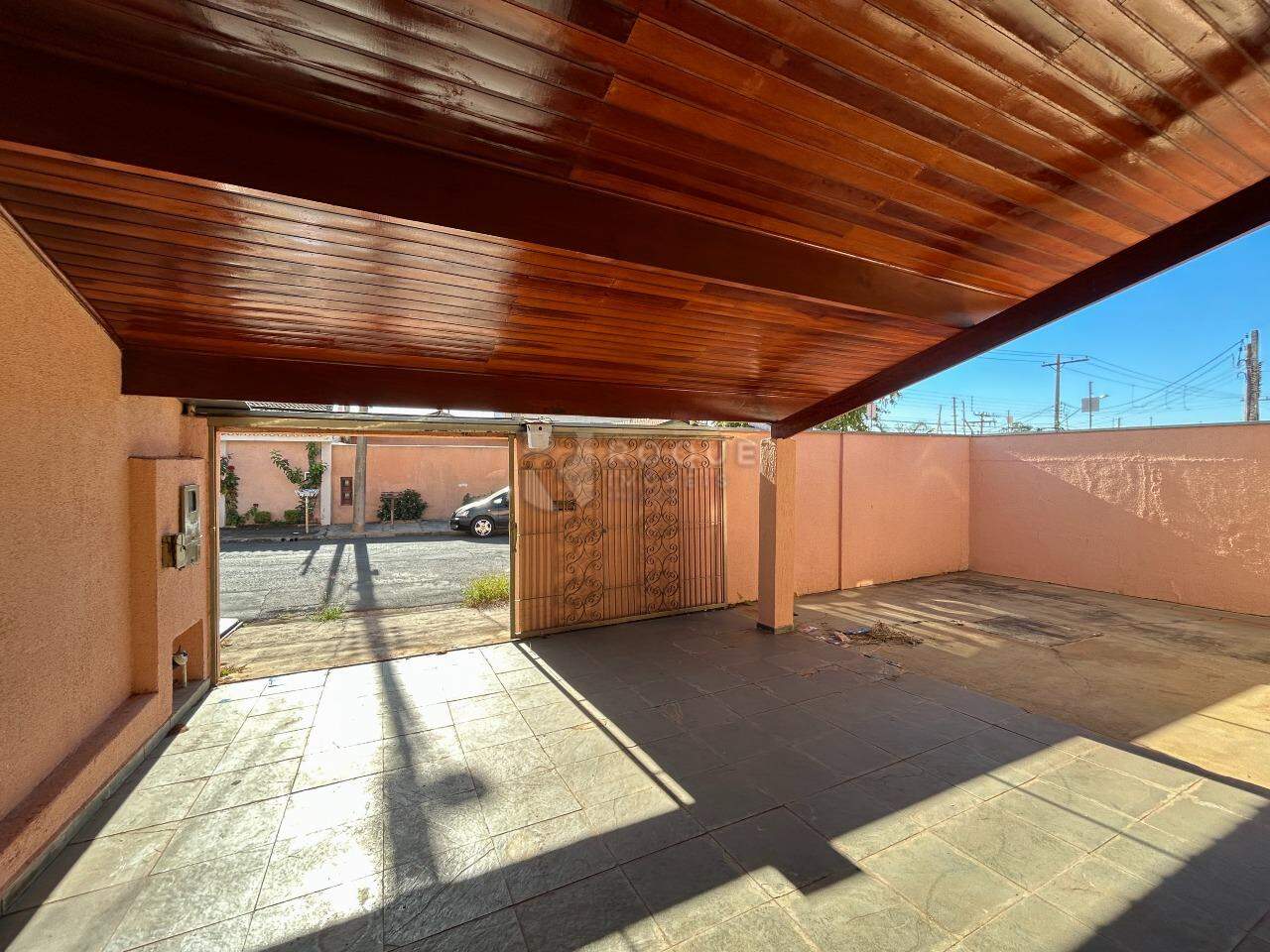 Casa Residencial para aluguel no bairro Jardim Santo André: Garagem 