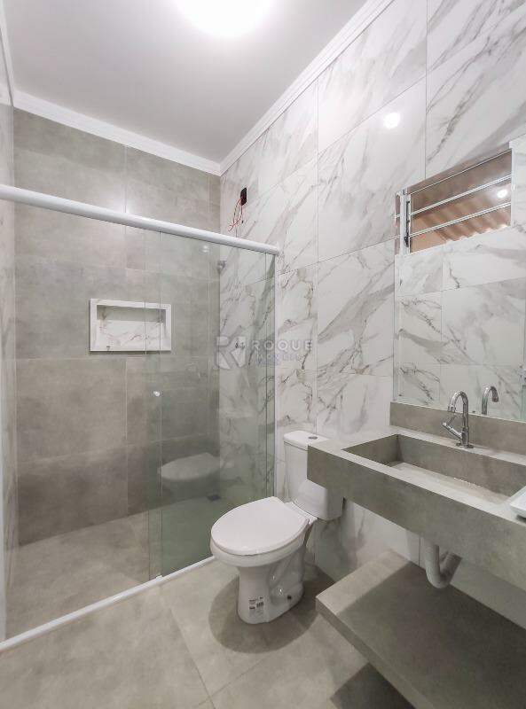 Casa Residencial para aluguel no bairro Jardim Santa Adélia: WC Suíte 