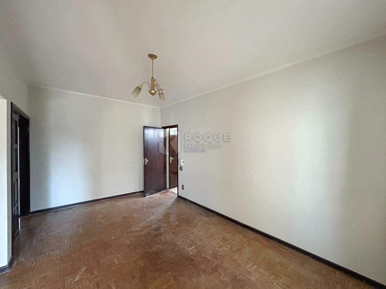 Casa Residencial para aluguel no bairro Centro: Sala 