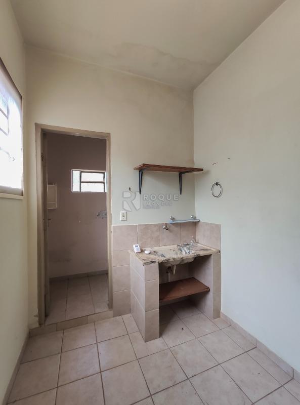 Casa Residencial para aluguel no bairro Centro: Cozinha 2