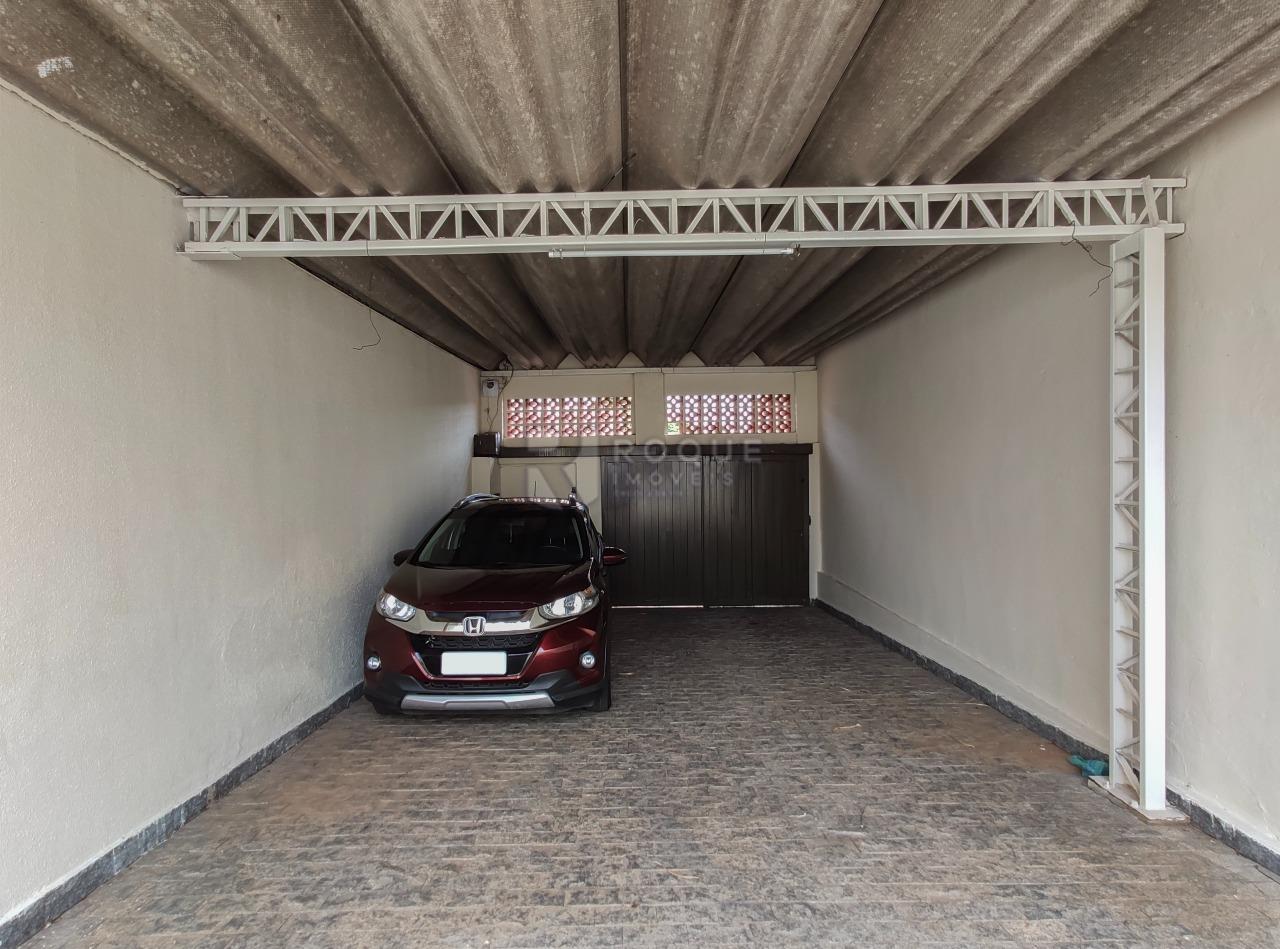 Casa Residencial para aluguel no bairro Centro: Garagem 