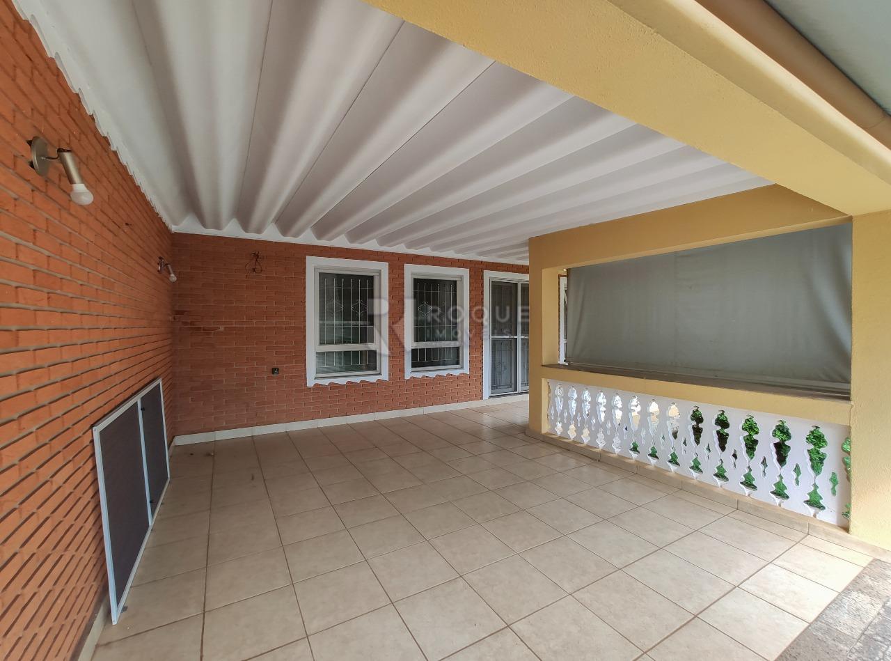 Casa Residencial para aluguel no bairro Centro: Garagem 