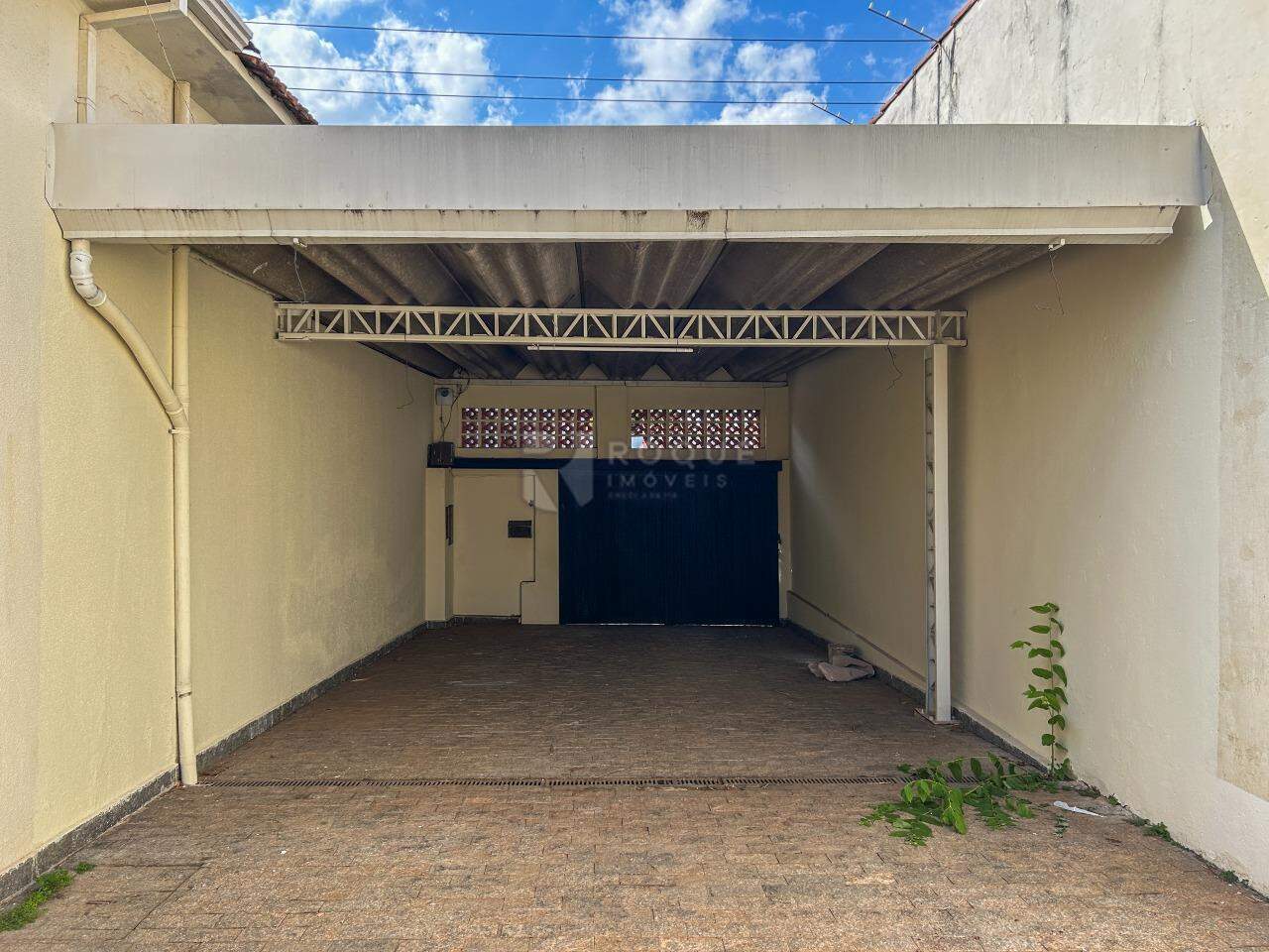 Casa Residencial para aluguel no bairro Centro: Garagem 