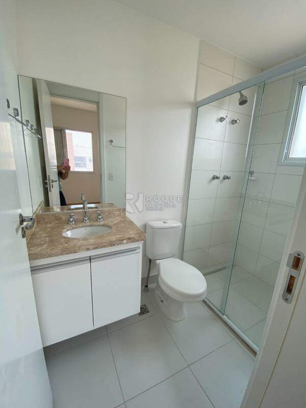 Apartamento à venda no bairro CAMPINHO: 