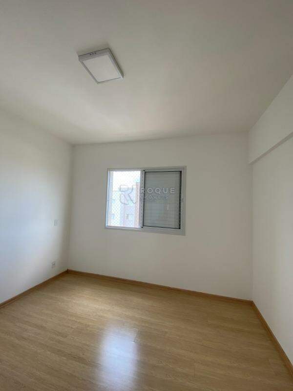 Apartamento à venda no bairro CAMPINHO: 