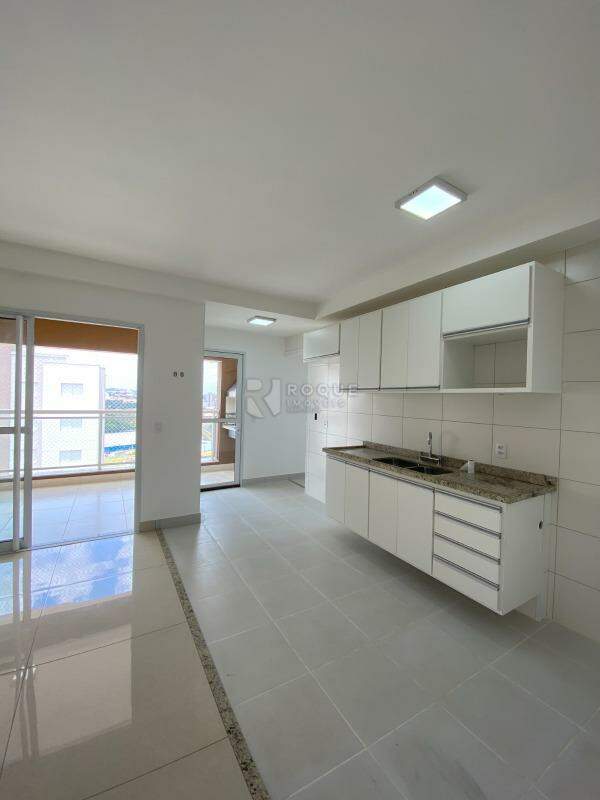 Apartamento à venda no bairro CAMPINHO: 