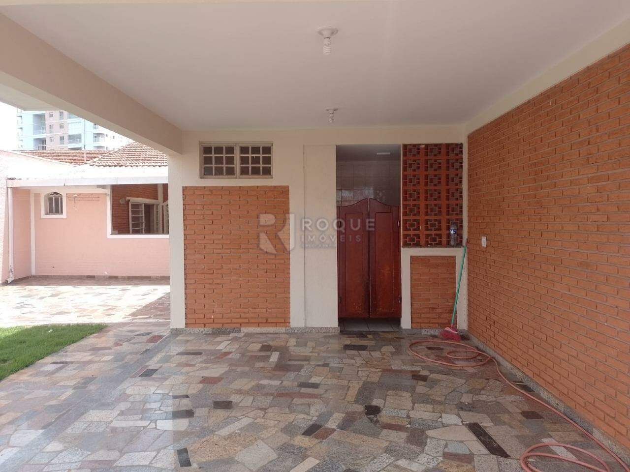 Casa Residencial para aluguel no bairro Jardim Ouro Verde: Garagem