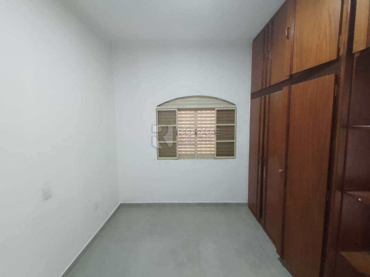 Casa Residencial para aluguel no bairro Jardim Ouro Verde: Dormitório 1