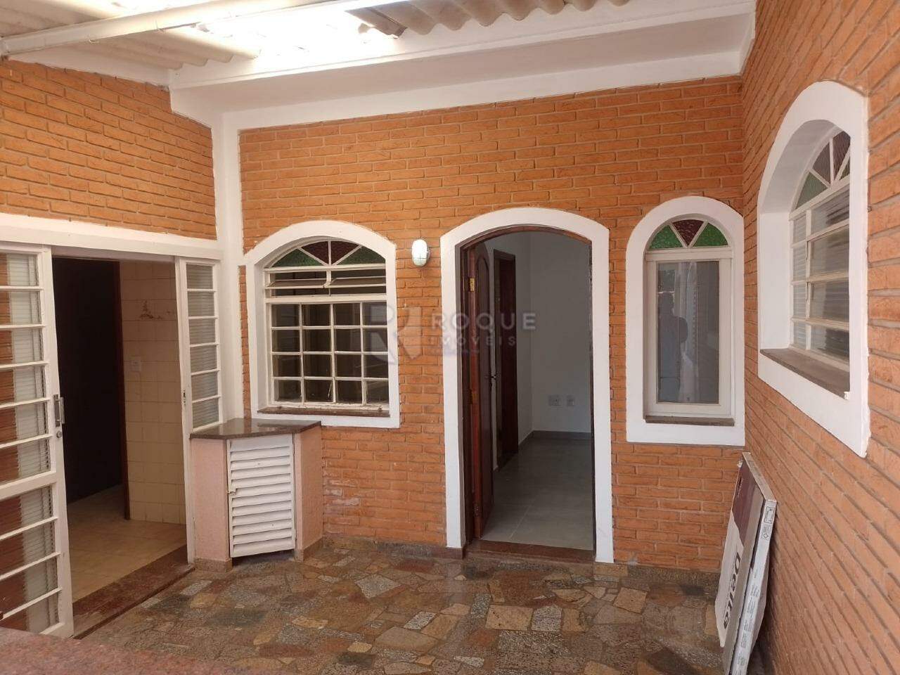 Casa Residencial para aluguel no bairro Jardim Ouro Verde: Hall de entrada