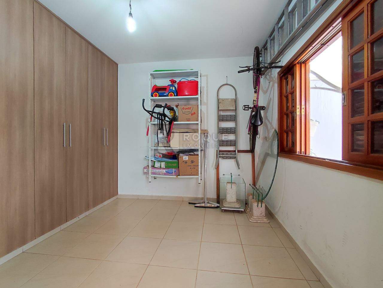 Casa Residencial à venda no bairro Jardim Alcides Modenez: DORMITÓRIO 2