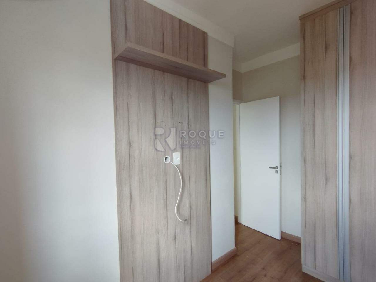 Apartamento à venda no bairro Vila Queiroz: 