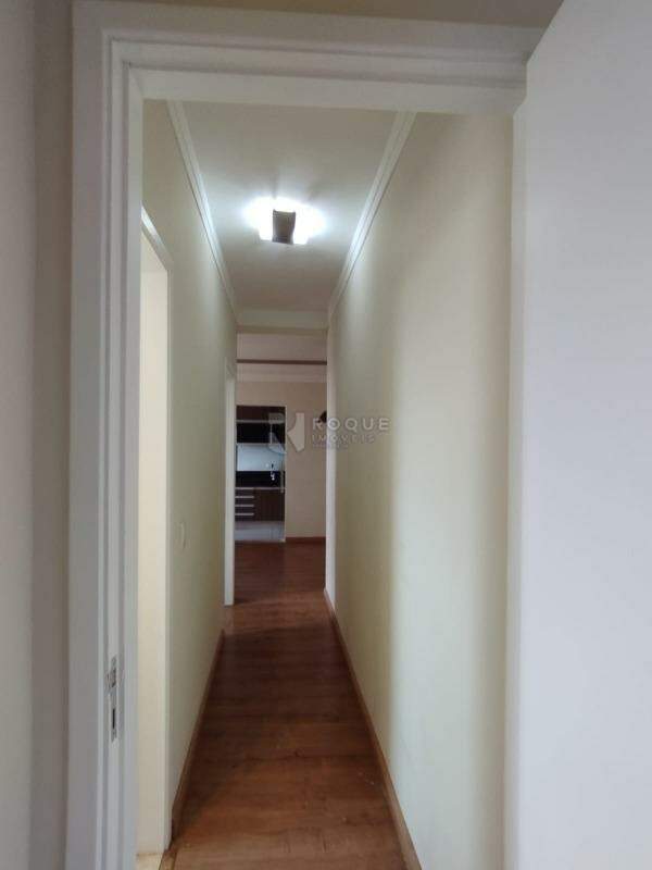 Apartamento à venda no bairro Vila Queiroz: 