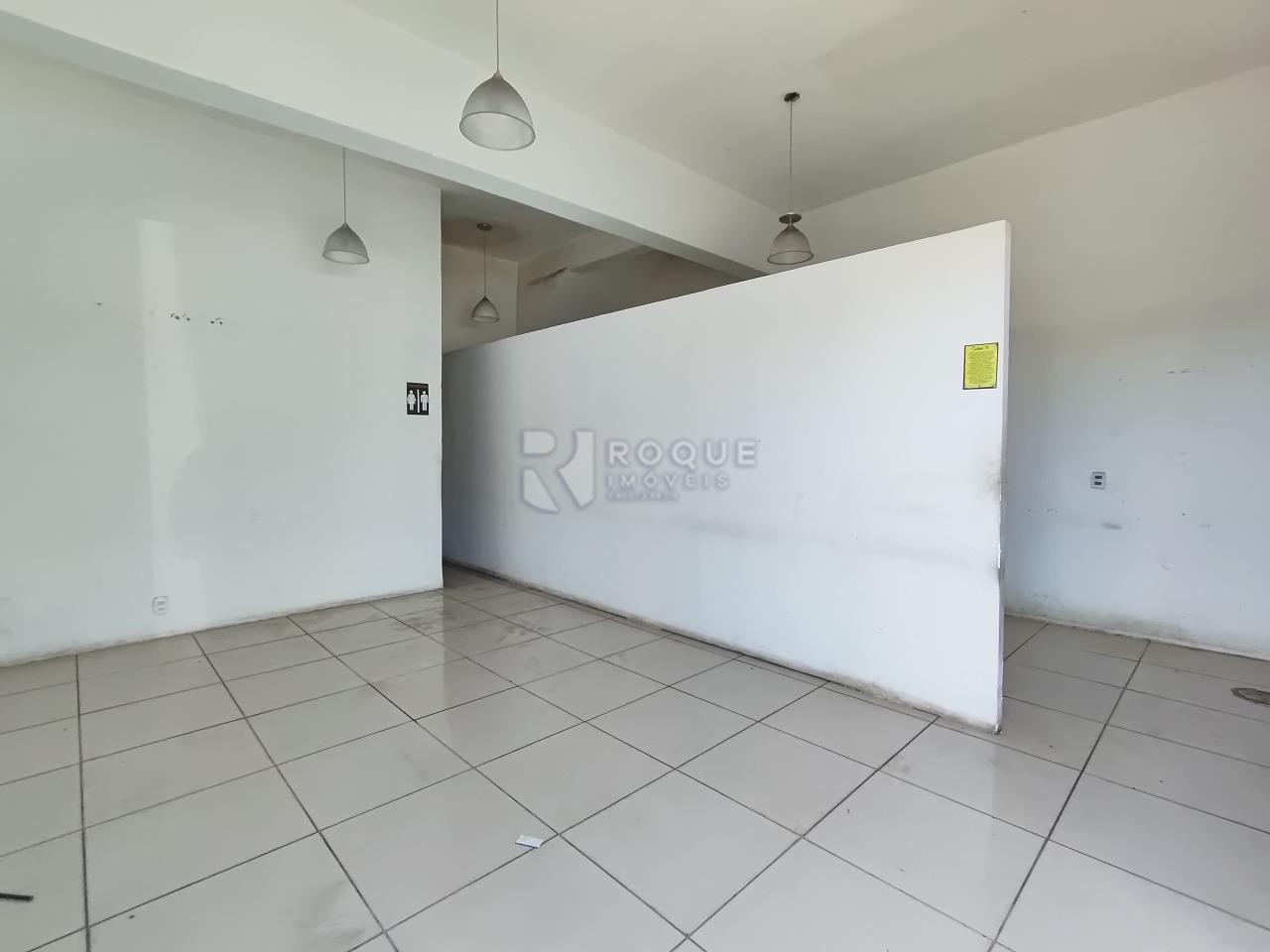 Salão para aluguel no bairro Parque Residencial Santa Eulália: Salão