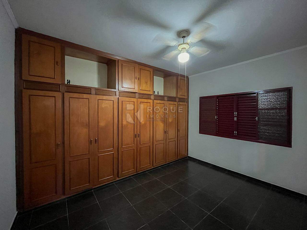 Casa Residencial para aluguel no bairro Vila Cristovam: Dormitório 2