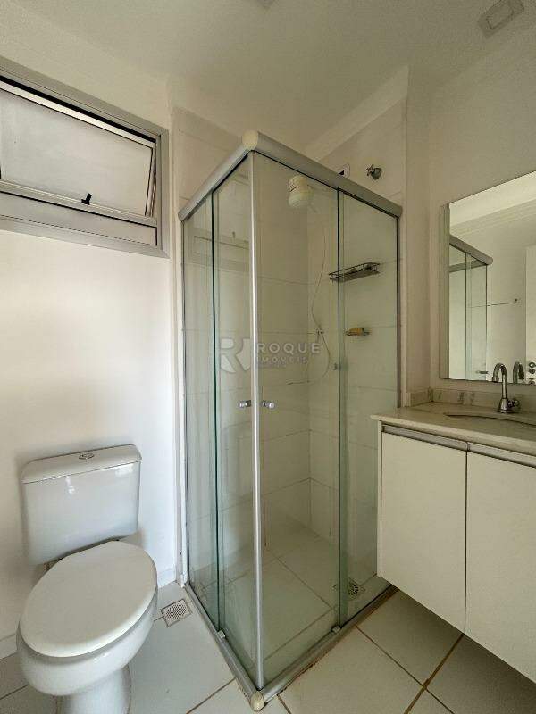 Apartamento para aluguel no bairro Chácaras Antonieta: WC social 