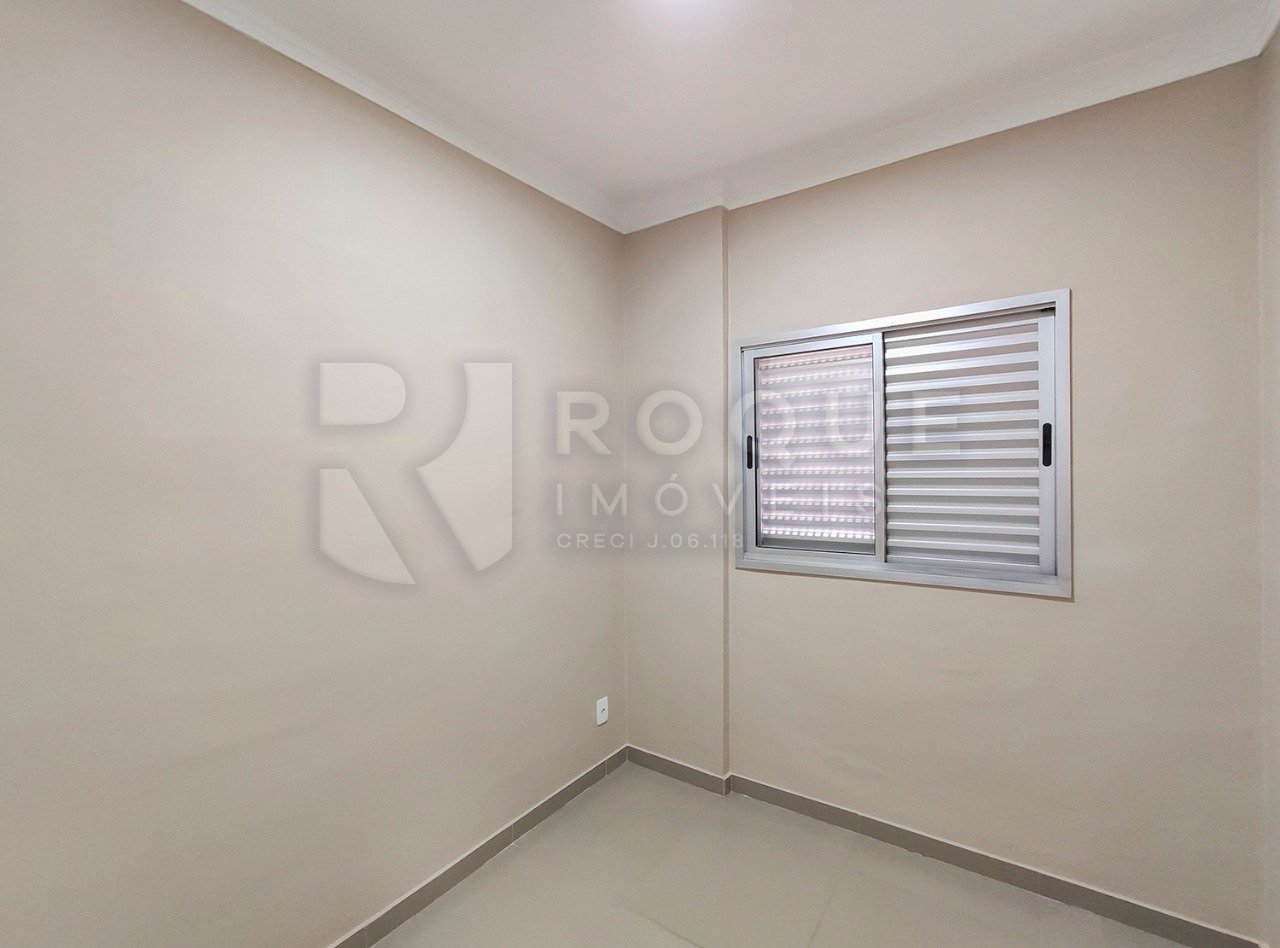 Apartamento para aluguel no bairro Chácaras Antonieta: 