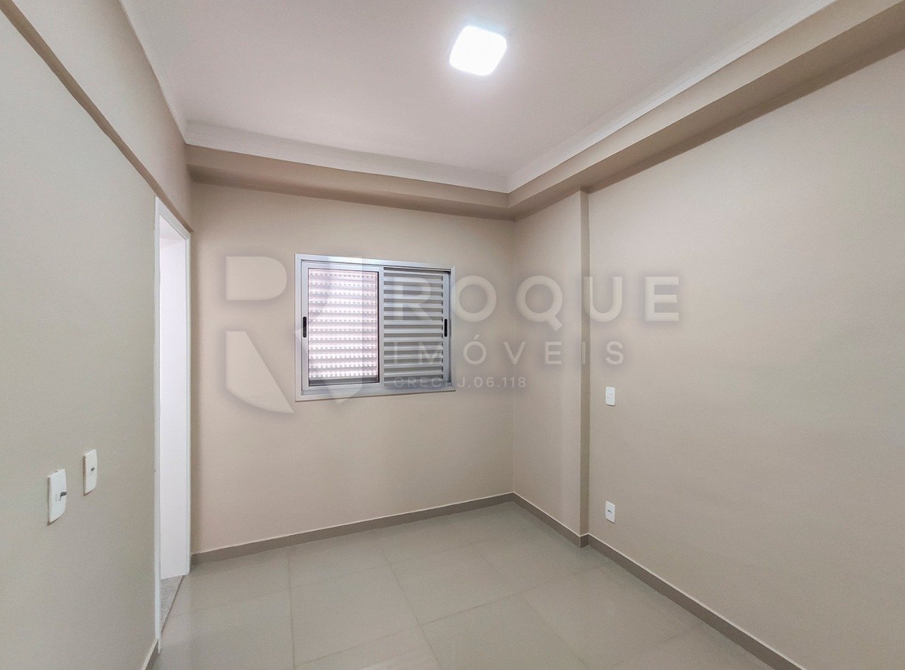 Apartamento para aluguel no bairro Chácaras Antonieta: 
