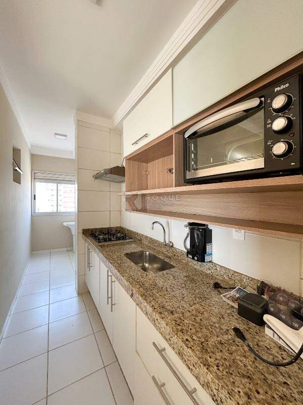 Apartamento para aluguel no bairro Chácaras Antonieta: Cozinha