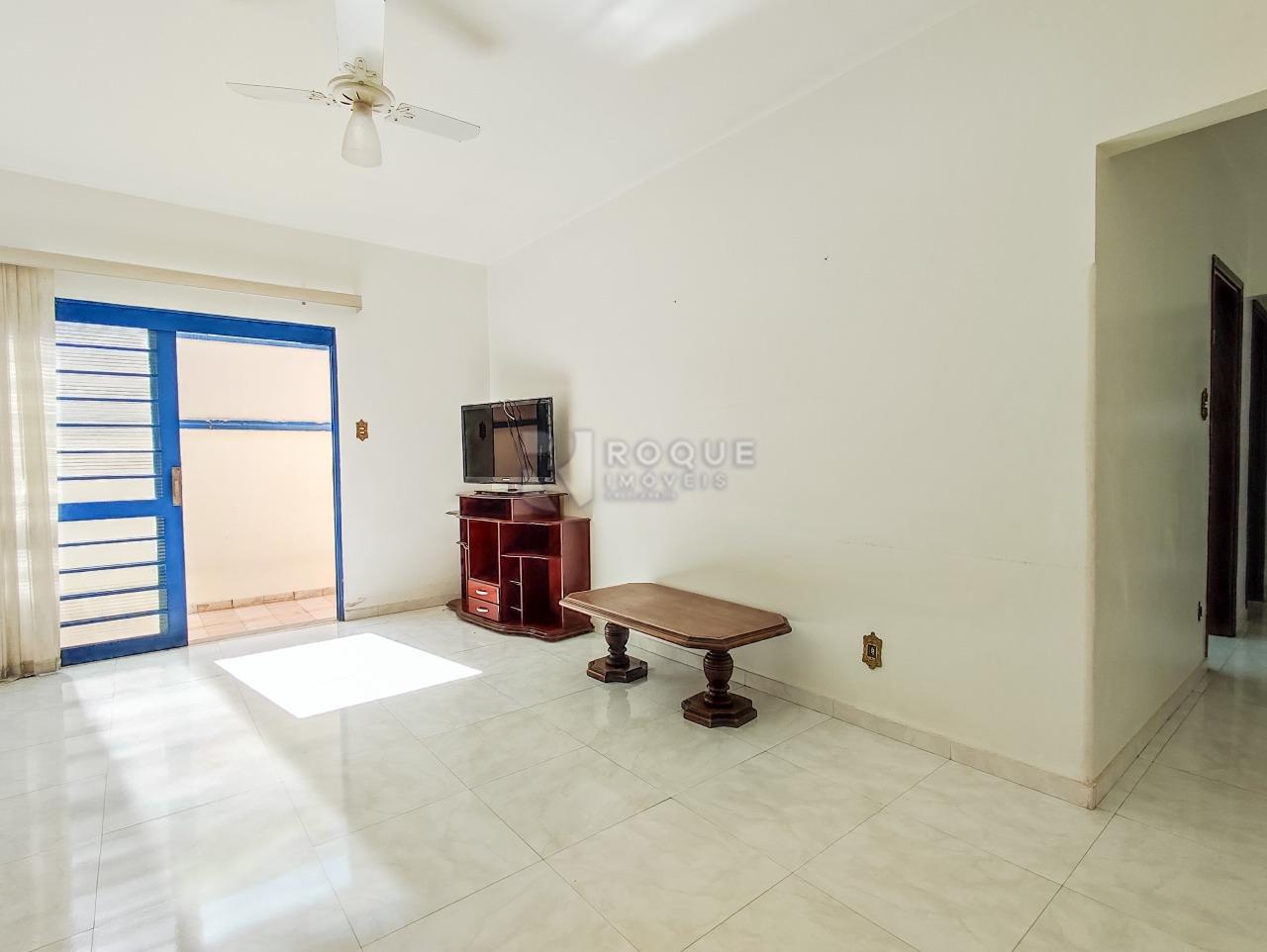 Casa Residencial à venda no bairro Vila Cristovam: SALA