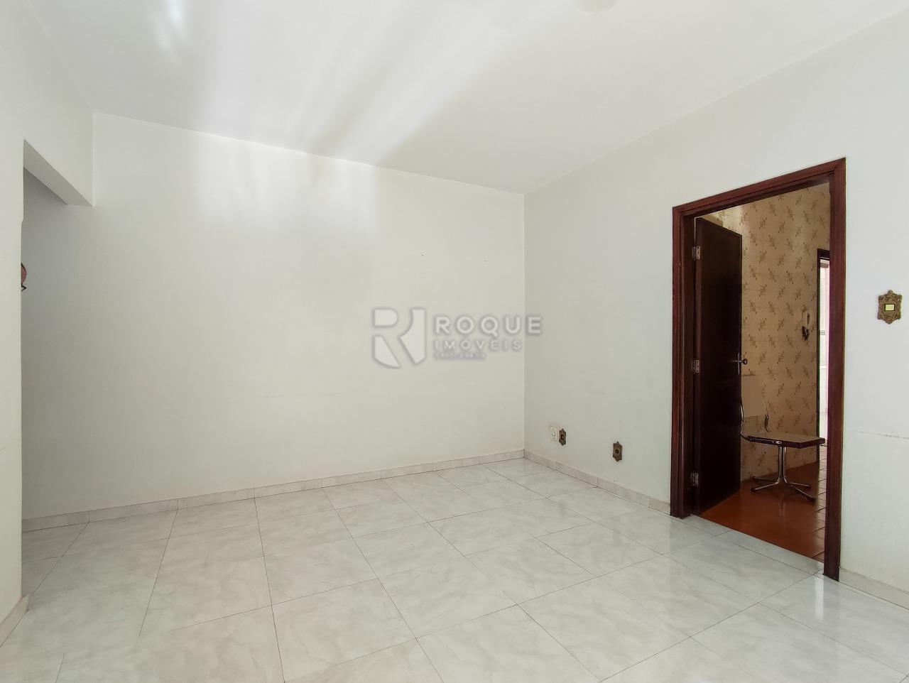 Casa Residencial à venda no bairro Vila Cristovam: SALA