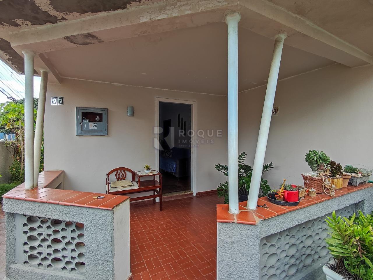 Casa Residencial à venda no bairro Jardim Santa Cecília: VARANDA