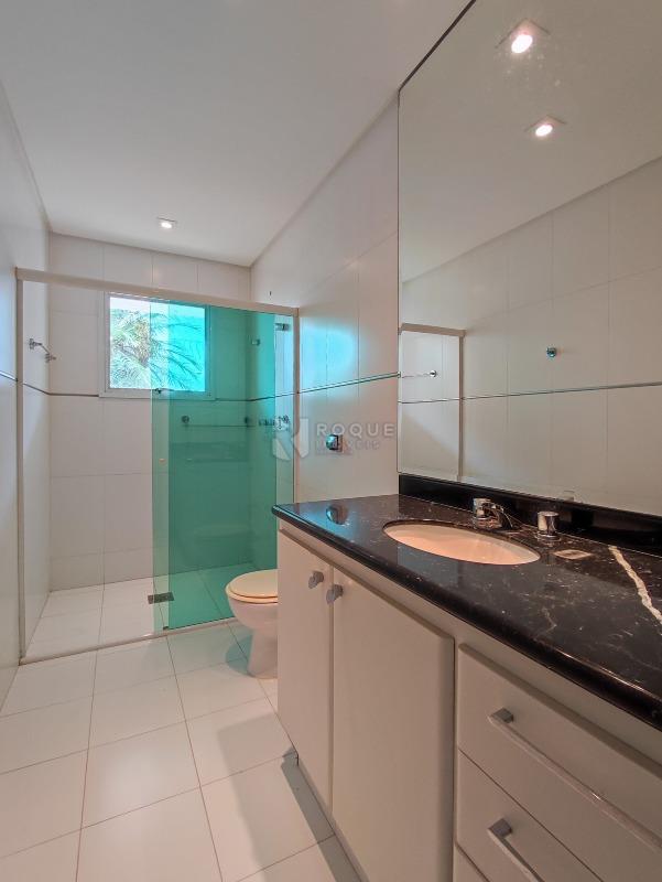 Casa em condomínio à venda no bairro Jardim Itapoã: WC SUÍTE 3