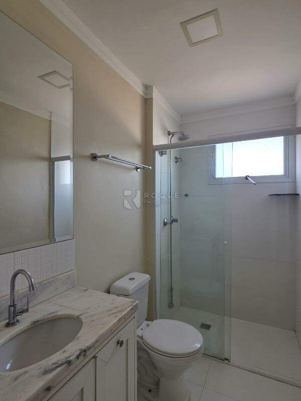 Apartamento para aluguel no bairro CENTRO: Suíte