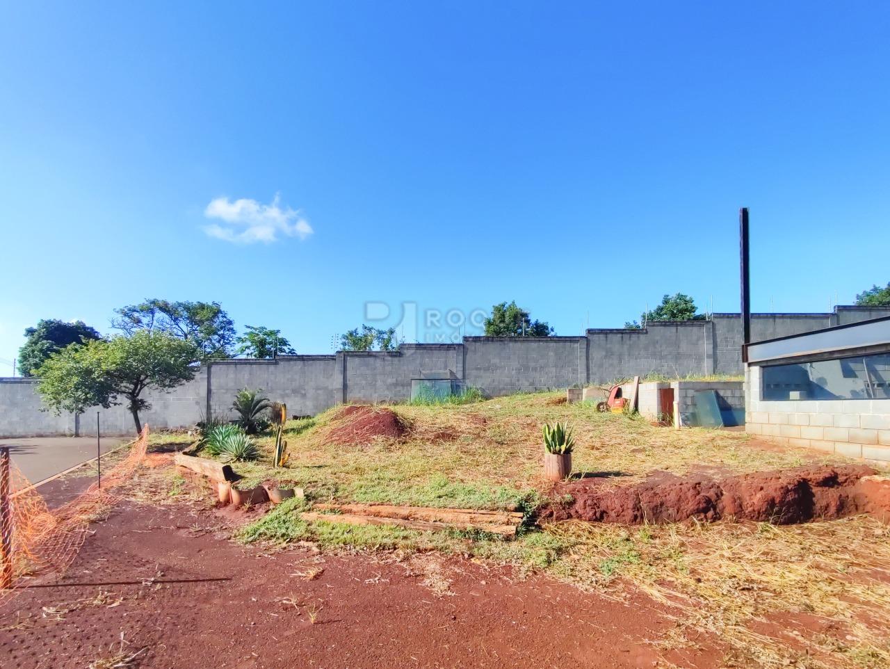 Terreno em condomínio à venda no bairro Residencial Florisa: 