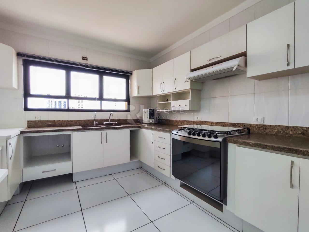 Apartamento à venda no bairro Centro: COZINHA