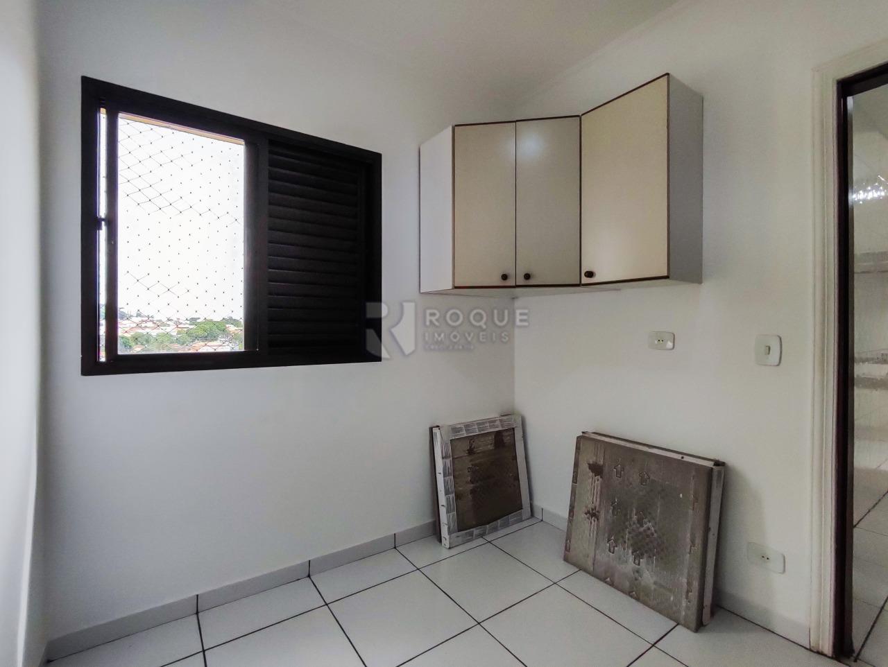 Apartamento à venda no bairro Centro: DEPENDÊNCIA EMPREGADA 