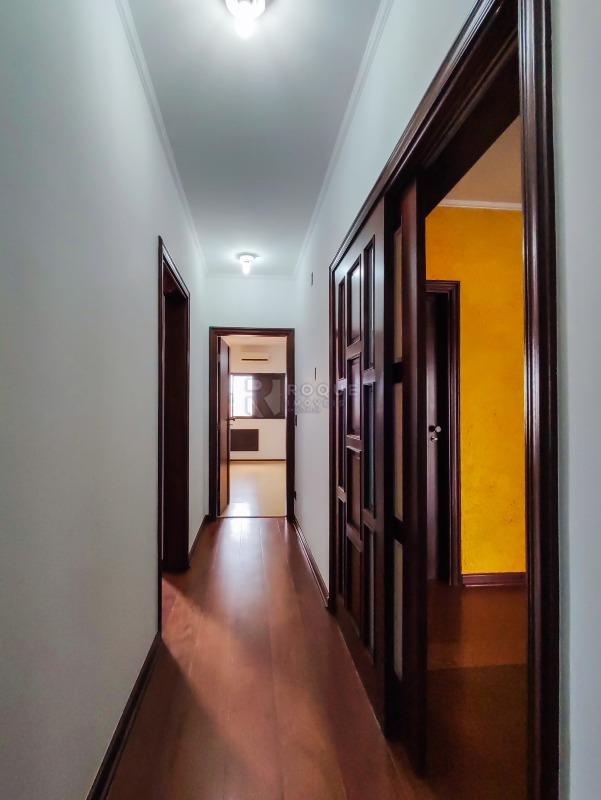 Apartamento à venda no bairro Centro: CORREDOR INTERNO