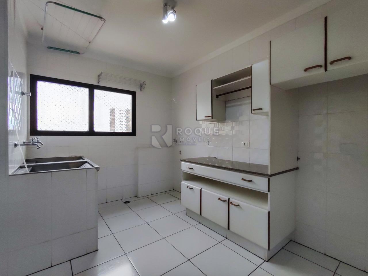 Apartamento à venda no bairro Centro: LAVANDERIA