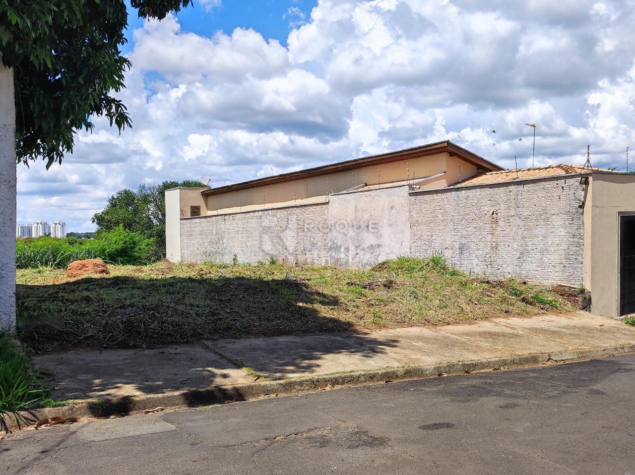 Terreno à venda no bairro Vila Limeiranea: 