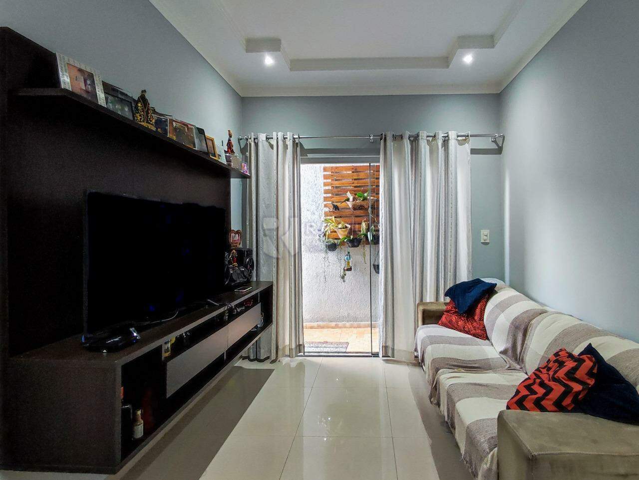 Casa Residencial à venda no bairro Jardim São Lourenço: SALA DE TV