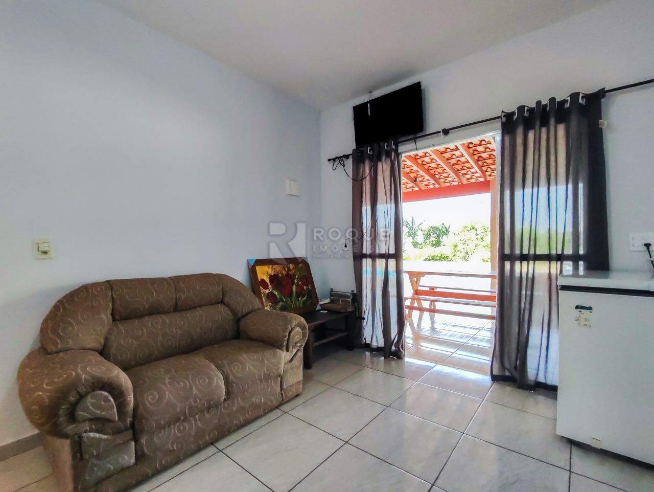 Chácara à venda no bairro Bairro dos Pires: SALA DE ESTAR