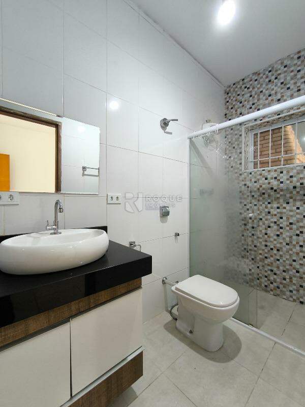 Casa Residencial à venda no bairro Parque Residencial Abílio Pedro: WC SUÍTE
