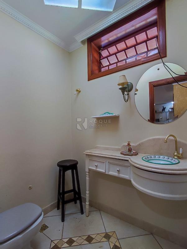 Chácara à venda no bairro Bairro dos Pires de Baixo: LAVABO