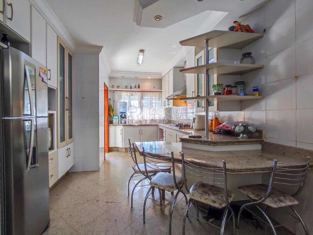 Chácara à venda no bairro Bairro dos Pires de Baixo: COZINHA