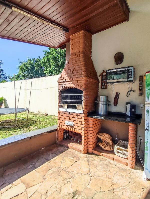 Chácara à venda no bairro Bairro dos Pires de Baixo: CHURRASQUEIRA