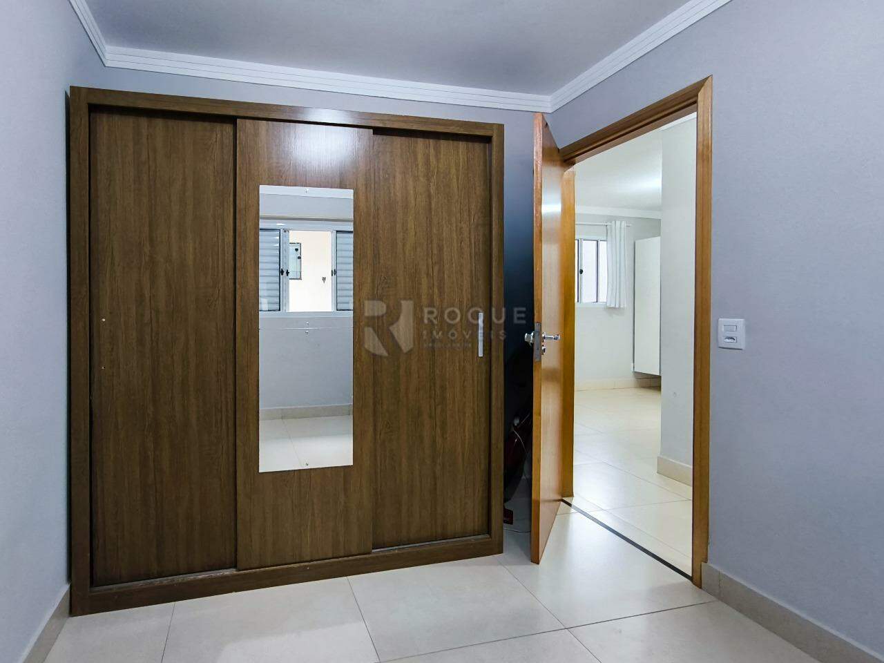 Casa Residencial à venda no bairro Jardim Niza Azevedo Calice: DORMITÓRIO